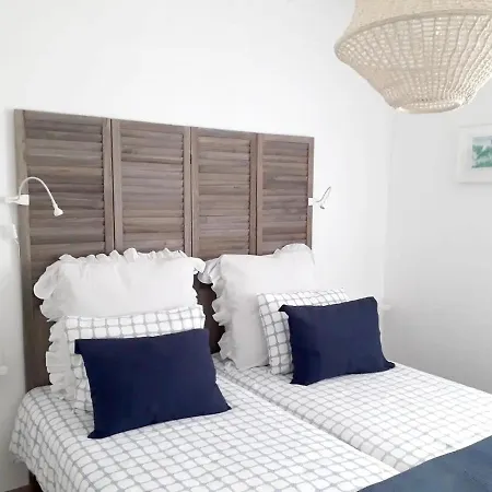 House With 3 Bedrooms In With Wonderful Mountain View Shared Pool Enclosed Garden 5 Km From The Beach 度假居