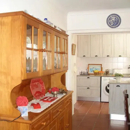 House With 3 Bedrooms In With Wonderful Mountain View Shared Pool Enclosed Garden 5 Km From The Beach 度假居 马夫拉
