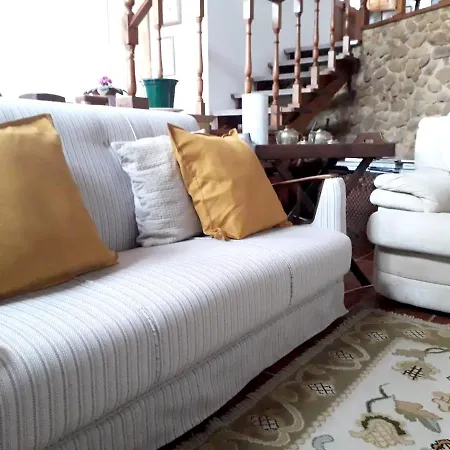 House With 3 Bedrooms In With Wonderful Mountain View Shared Pool Enclosed Garden 5 Km From The Beach 度假居 *